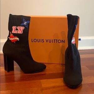 Louis Vuitton- LV black heart ankle boot